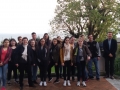 Dans le jardin de l'ambassade de France, avec le secrétaire de l'ambassade.